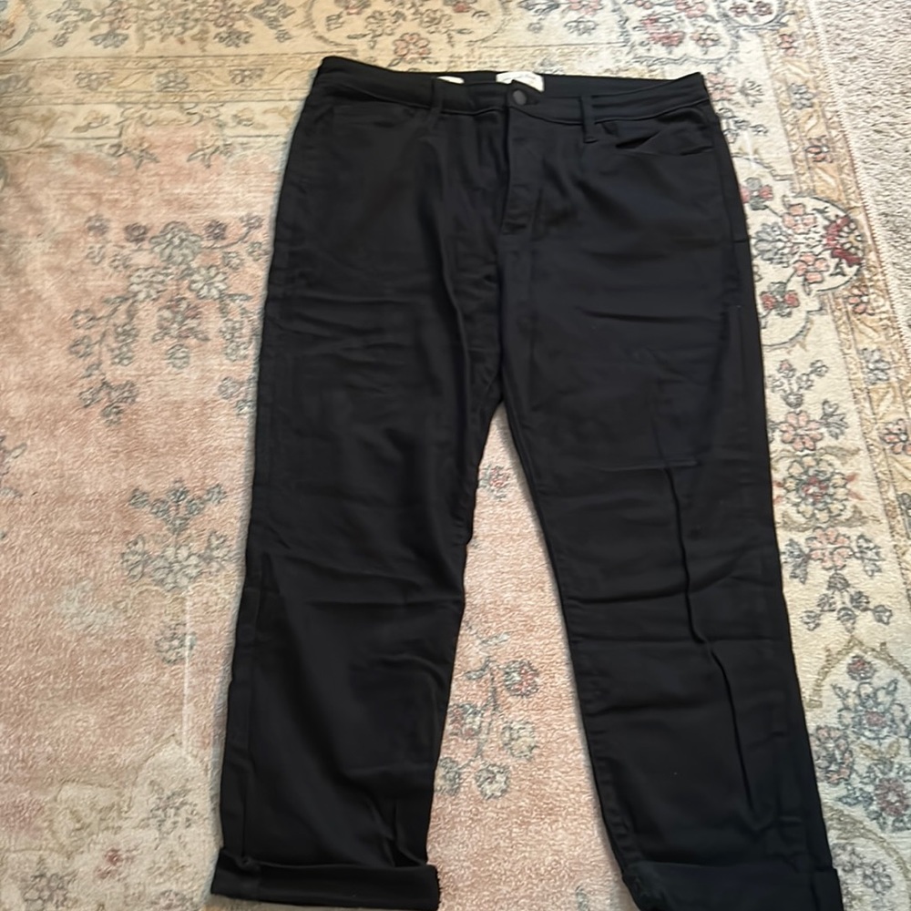 Universal Thread Black Slim Straight Jeans